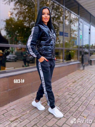 Спортивный костюм