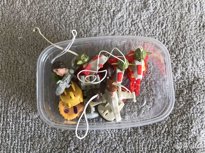 Игрушки из киндеров