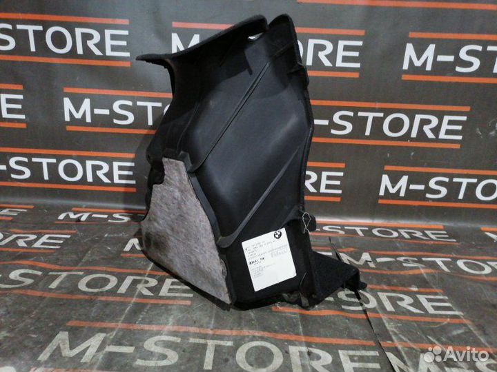 Обшивка багажника задняя правая Bmw 5-Series E60