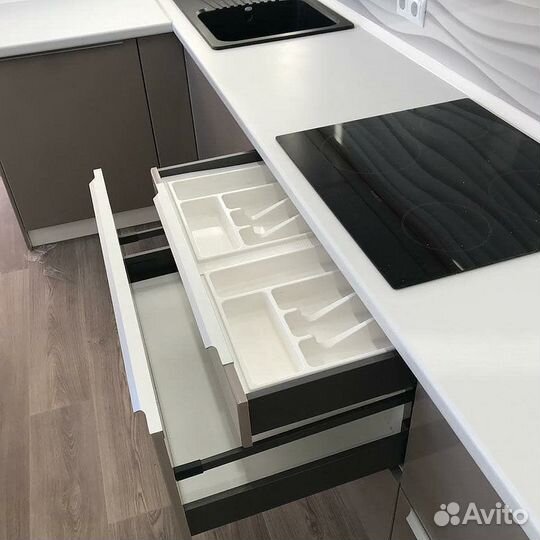 Кухня Кухонный гарнитур
