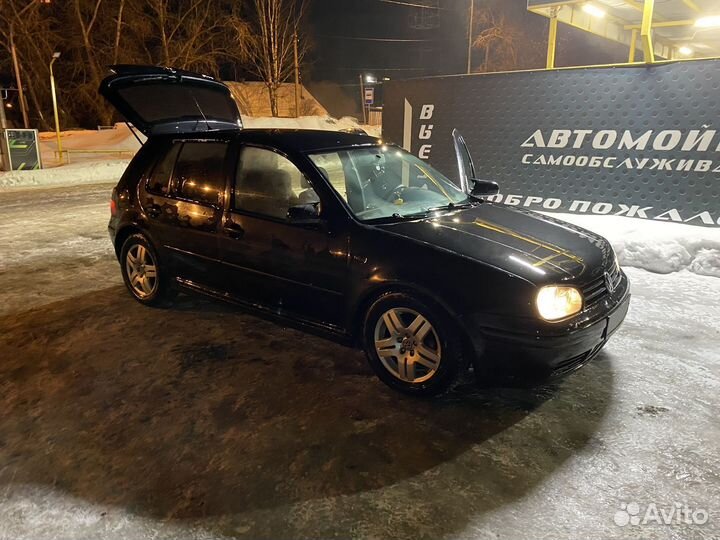 Volkswagen Golf 1.4 МТ, 2003, 256 000 км