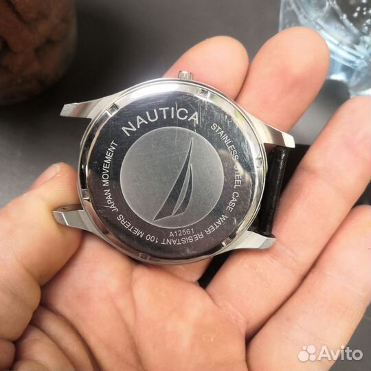 Часы Nautica
