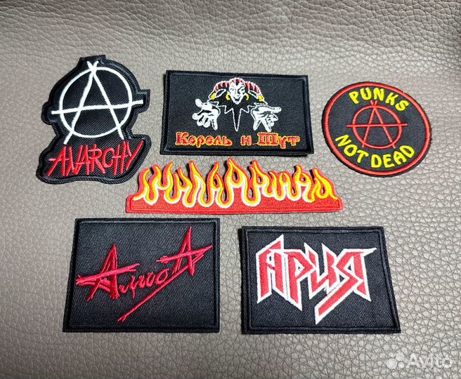 Нашивки с музыкальными группами