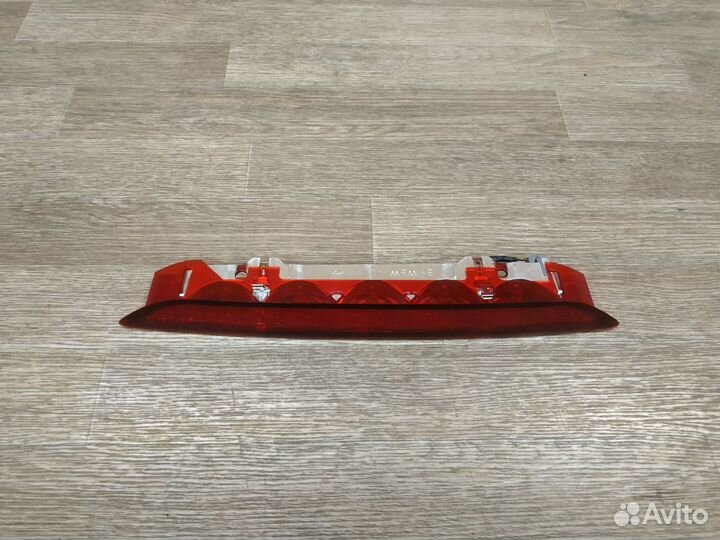 Стоп сигнал двери багажника Ford Mondeo 4 хетчбэк