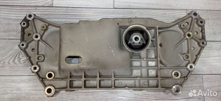 Подрамник VAG