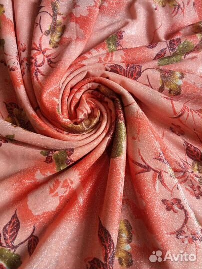 Отрез ткани трикотаж с люрексом 3,5 м ширина 1,6 м