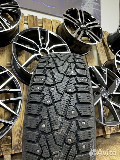 Pirelli Ice Zero 245/45 R19 102H