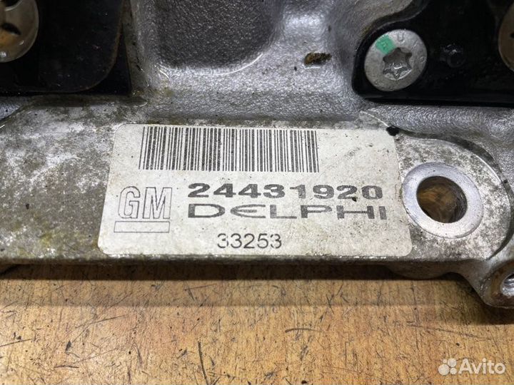 Коллектор впускной Opel Astra H Z16XEP 2006