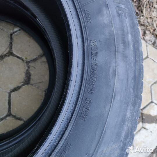 Bridgestone Alenza 001 215/65 R16