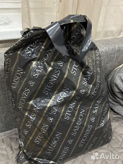 Пакет с вещами