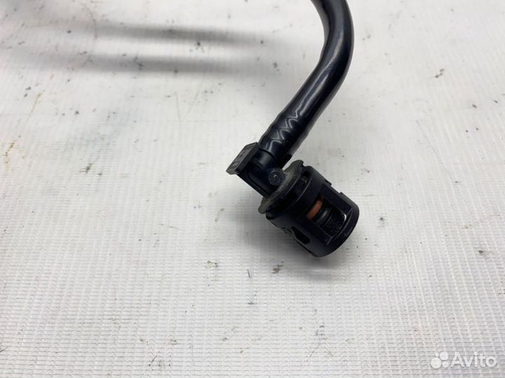 Трубка вентиляции картерных газов Ford Focus 2