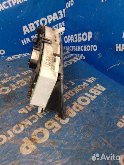 Панель приборов. Nissan Bassara универсал YD22