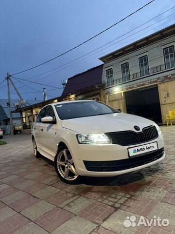 Skoda Rapid 1.6 AT, 2014, 120 000 км с пробегом, цена 999000 руб.