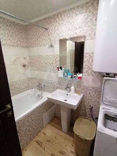 2-к. квартира, 43 м², 2/4 эт.