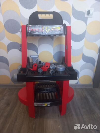 Игрушечный стол