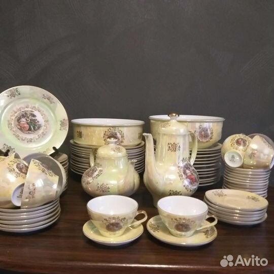 Сервиз Мадонна ГДР (77 предметов )