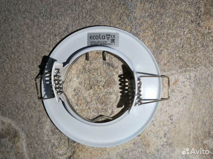 Светильник встраиваемый