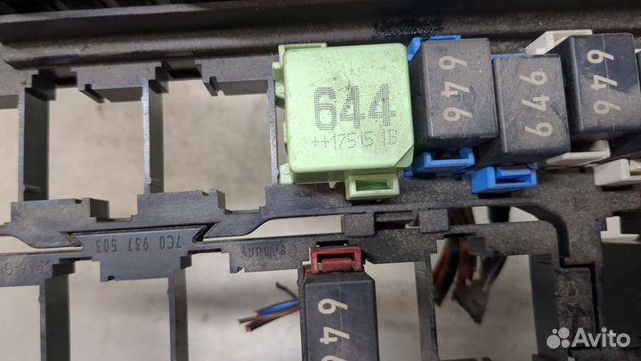 Блок реле Volkswagen Crafter 2016