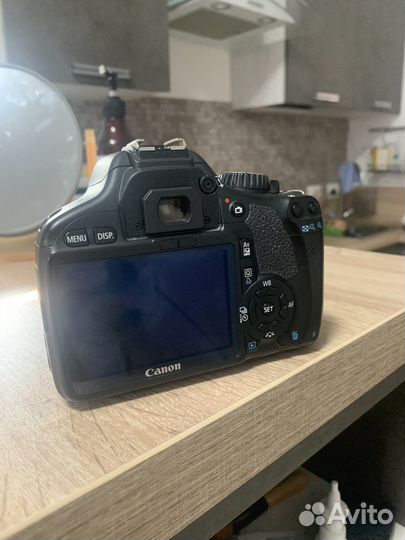 Зеркальный фотоаппарат canon 550d