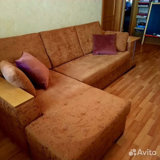 Большой угловой диван раскладной бу