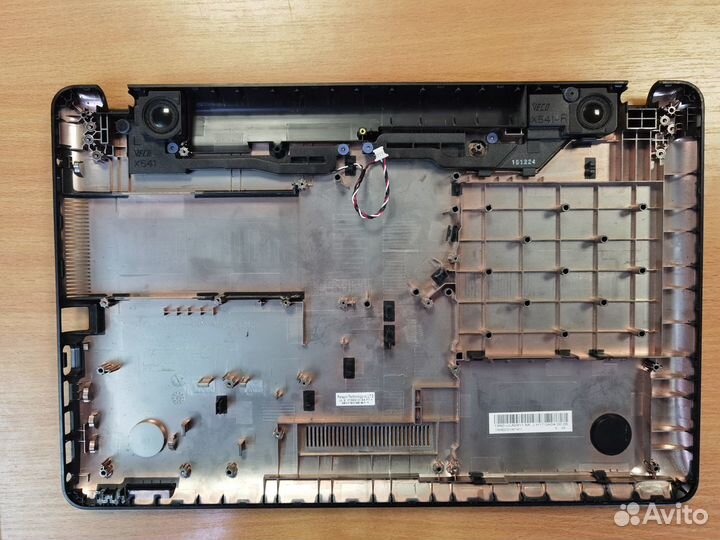 Ноутбук asus R541UJ на запчасти