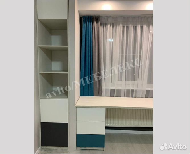 Рабочая зона у окна