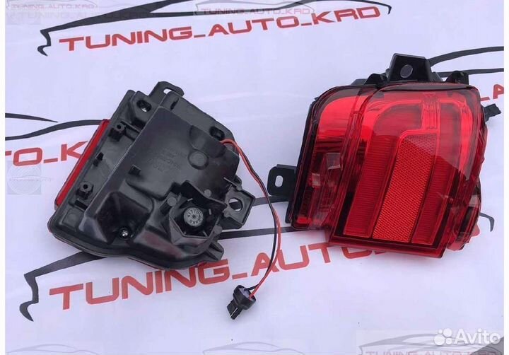 Катафоты в задний бампер Toyota LC 200