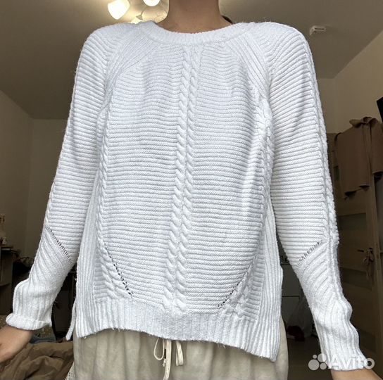 Свитер женский
