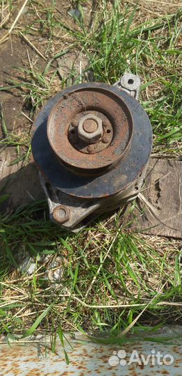 Продам генератор на москвич