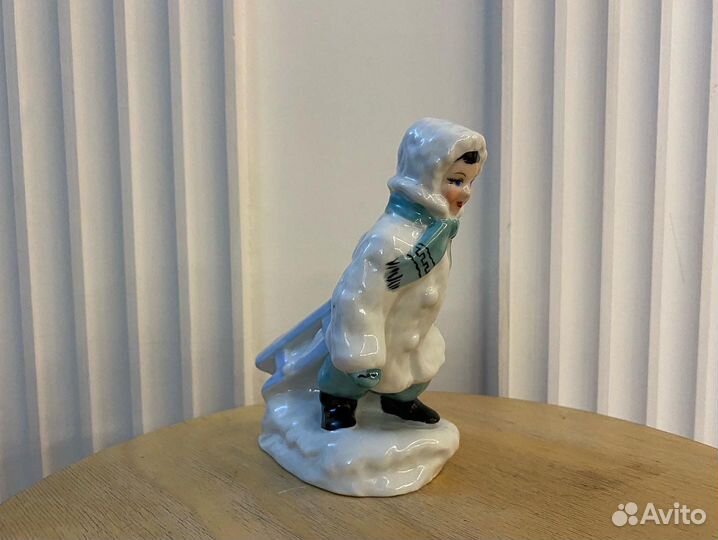 Статуэтка Девочка с санками Старый Киев СССР