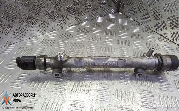 Топливная рампа Skoda Octavia 3 (A7) 2014