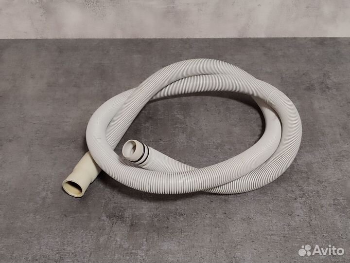 Шланг сливной стиральной машины Bosch 354124