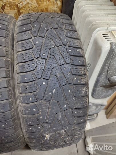 Pirelli Ice Zero 205/55 R16