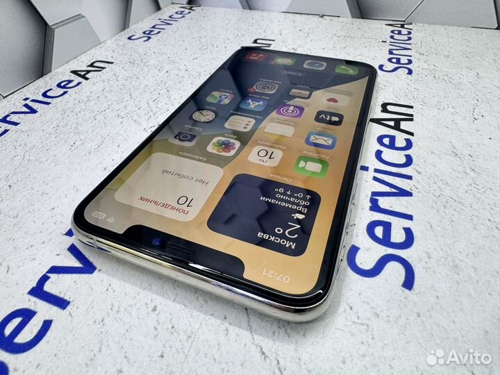 iPhone 11 Pro Max, 64 ГБ