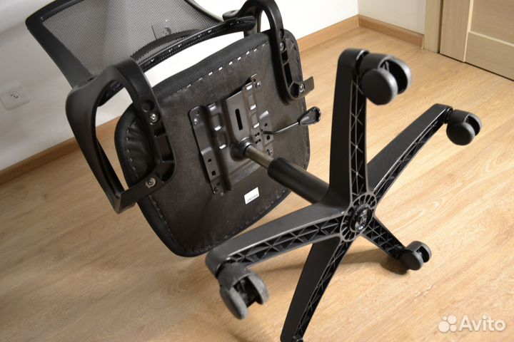 Компьютерное кресло офисное или для дома