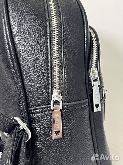 Женский рюкзак Guess: ваш идеальный спутник