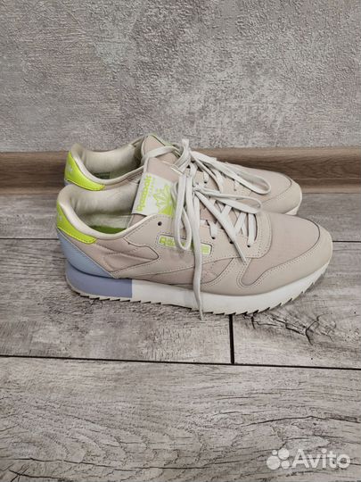 Кроссовки reebok женские 39