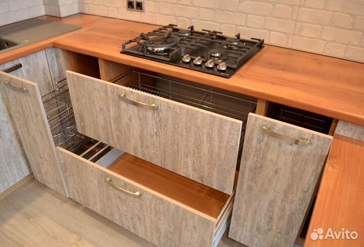 Кухонный гарнитур в стиле минимализм