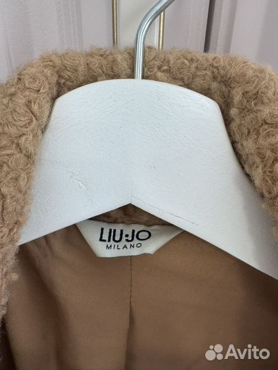 Пальто женское 42 44 бежевое