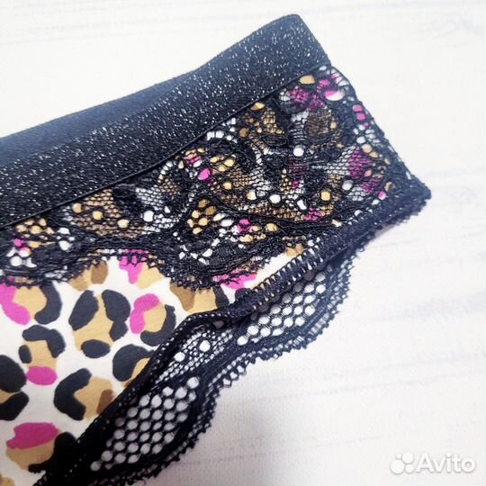 Трусики стринг indefini M (46) новые