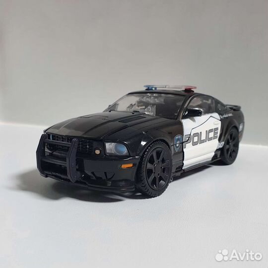 Transformers MPM 05 Barricade