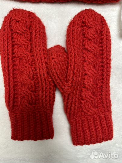 Комплект: шапка, варежки, гетры, уги (суконки)