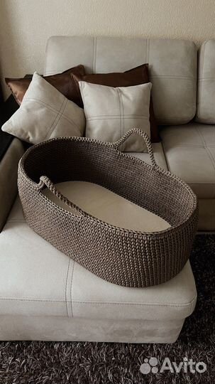 Вязаная люлька для новорожденного