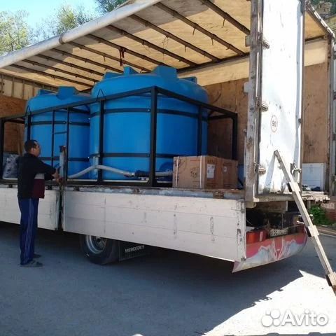 Емкость пластиковая для перевозки в обрешетке