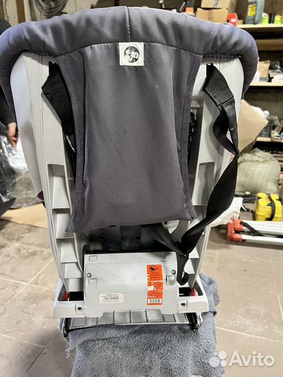 Автокресло britax romer