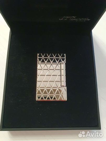 Зажигалка S.T.Dupont
