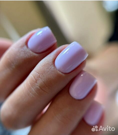 Модель на маникюр