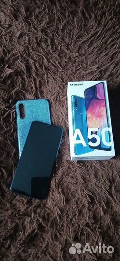 Samsung Galaxy A50, 4/64 ГБ