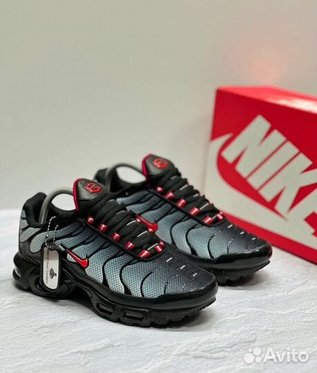 Кроссовки Nike Air Max TN Plus