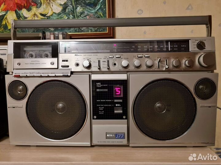 Aiwa J77 220в король бумбоксов